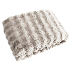 Plaid Cosy Fluff cream 200x300 - Richmond Interiors