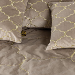 Lizze Beige velvet bedspread embroidery pattern