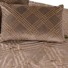 Cerine Brown velvet bedspread embroidery pattern